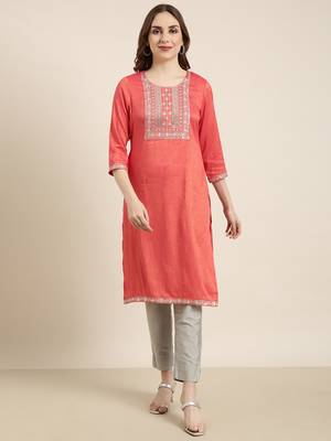 women's knee length round neck peach solid straight kurta 2