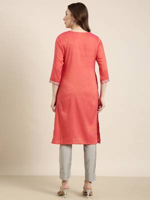 women's knee length round neck peach solid straight kurta 4