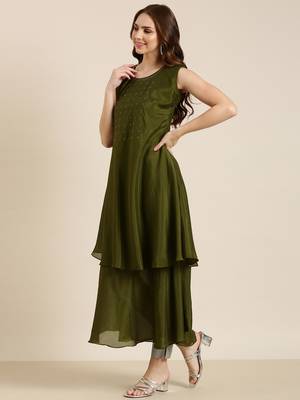 women's ankle length round neck olive solid a-line kurta 3