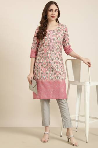 women's knee length round neck peach geometric straight kurta