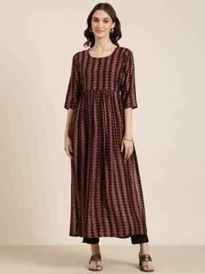 women's ankle length round neck burgundy geometric straight kurta 2