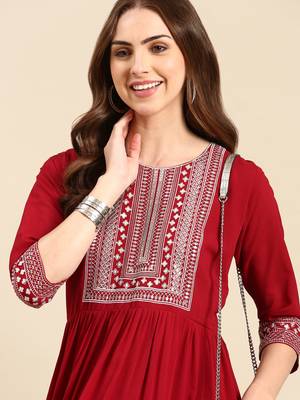 women's ankle length round neck maroon embellished anarkali kurta 1