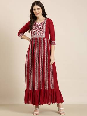 women's ankle length round neck maroon embellished anarkali kurta 2