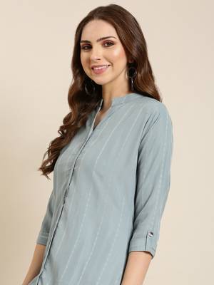 women's calf length mandarin collar grey striped straight kurta 1