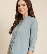 women's calf length mandarin collar grey striped straight kurta