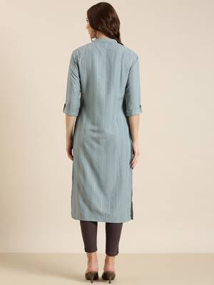 women's calf length mandarin collar grey striped straight kurta 4