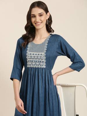 women's ankle length round neck teal solid anarkali kurta 1