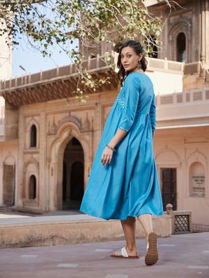 Teal Embroidered Slant Empire Seam Kurta 3