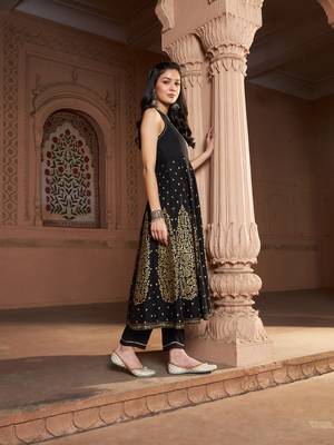 Black Kali Foil Sleeveless Anarkali Kurta With Pants 4