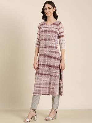 women's calf length round neck mauve embellished straight kurta 4