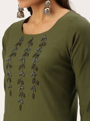 women's calf length round neck olive solid straight kurta 5