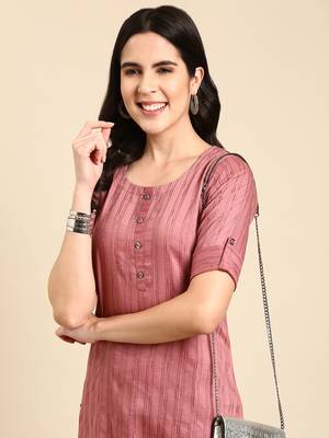 women's knee length scoop neck mauve woven design straight kurta 2