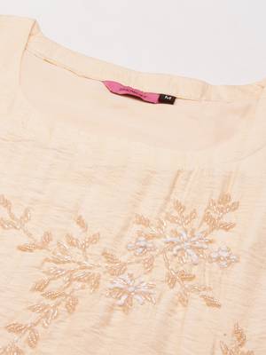 women's calf length round neck peach solid straight kurta 3