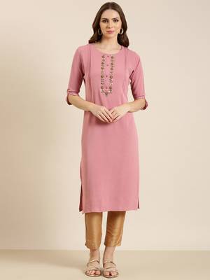 women's calf length round neck pink solid straight kurta 3