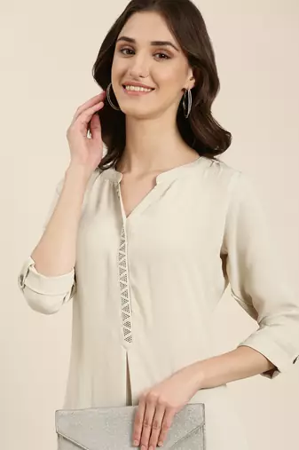 Showoff women's calf length mandarin collar beige solid straight kurta