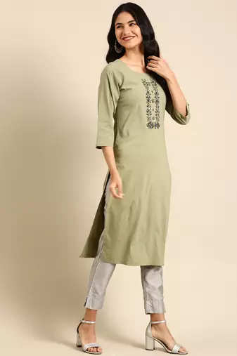 Showoff women's calf length round neck green solid straight kurta