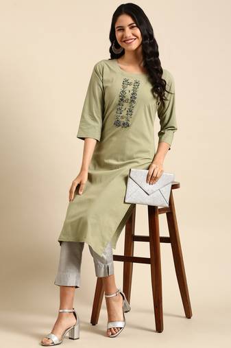 Showoff women's calf length round neck green solid straight kurta