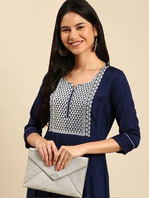 women's calf length round neck navy blue solid straight kurta 2