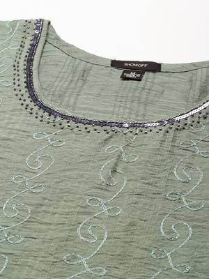 Showoff women's knee length scoop neck green woven design anarkali kurta 4