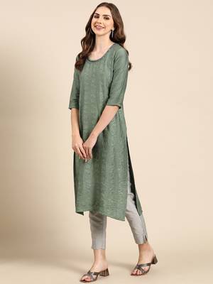 Showoff women's knee length scoop neck green woven design anarkali kurta 1
