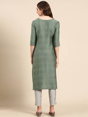 Showoff women's knee length scoop neck green woven design anarkali kurta 5