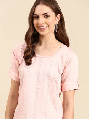 women's calf length scoop neck peach embellished straight kurta 2