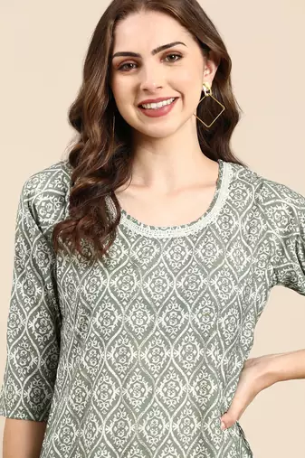 women's calf length scoop neck sea green ethnic motifs straight kurta