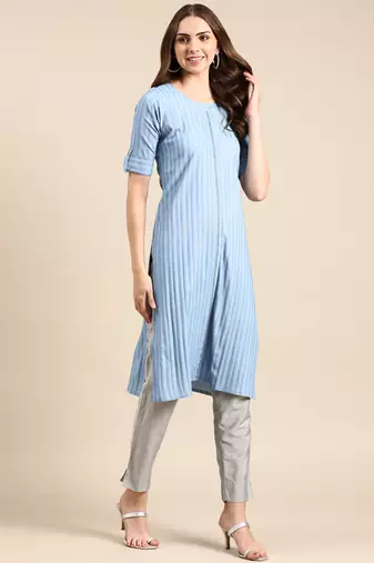 women's knee length scoop neck blue striped straight kurta