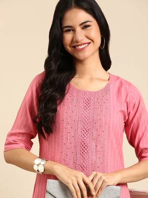women's calf length round neck pink striped straight kurta 2