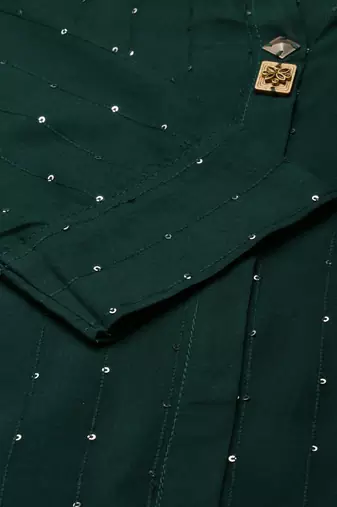 Showoff women's knee length mandarin collar green embellished straight kurta