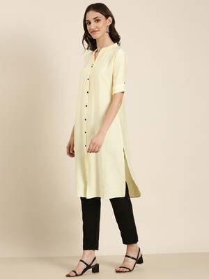 Showoff women's knee length mandarin collar cream solid straight kurta 5