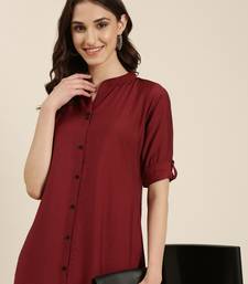women's knee length mandarin collar maroon solid straight kurta