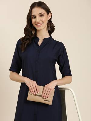women's knee length mandarin collar navy blue solid straight kurta 2