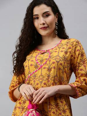 women's calf length keyhole neck yellow floral anarkali kurta comes with duppatta 2