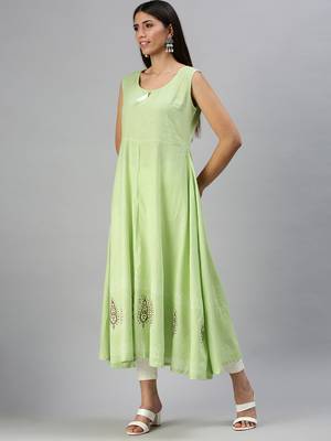 women's calf length mandarin collar green paisley anarkali kurta 4