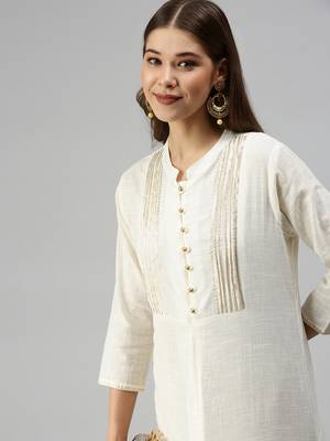 Showoff women's calf length mandarin collar off white solid straight kurta 2