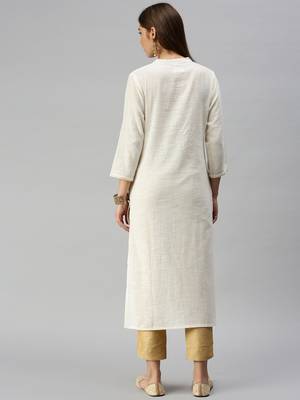 Showoff women's calf length mandarin collar off white solid straight kurta 5