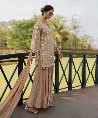 Rose gold tissue embroidered gharara set 2