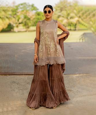 Silver tissue embroidered gharara set 1