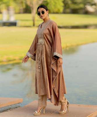Rose gold tissue embroidered kaftan pant set 3