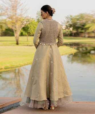 Beige Tissue Embroidered Lehenga Set 4