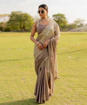 Silver tissue embroidered saree set 1