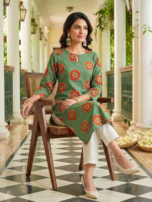 women green cotton ethnic motifs printed straight kurta 4