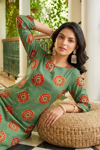 women green cotton ethnic motifs printed straight kurta