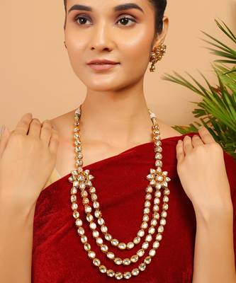 Two layered kundan flower embossed necklace set 2