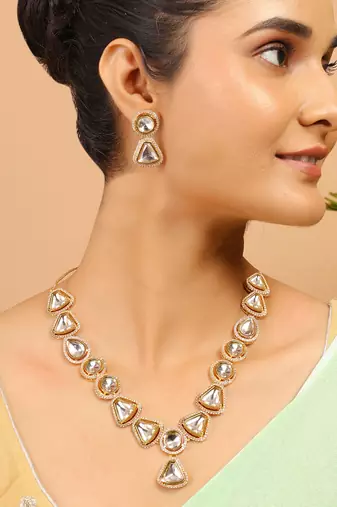 Gold toned  kundan polki necklace set