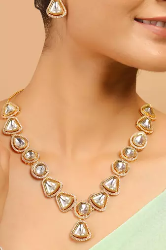 Gold toned  kundan polki necklace set