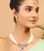 Pearl beaded kundan polki necklace with earrings & maang tikka