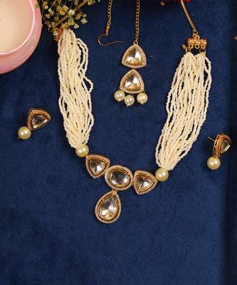 Pearl beaded kundan polki necklace with earrings & maang tikka 4