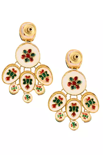 Handcrafted kundan earrings